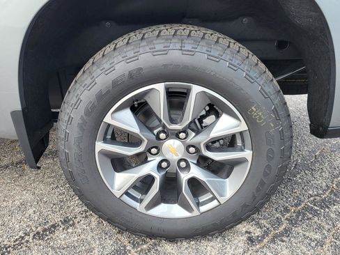 New 2026 Chevrolet Silverado 1500 LT image 19