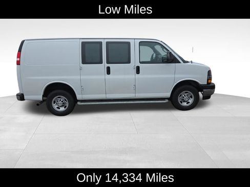 Used 2024 Chevrolet Express 2500 w/ Driver Convenience Package image 2