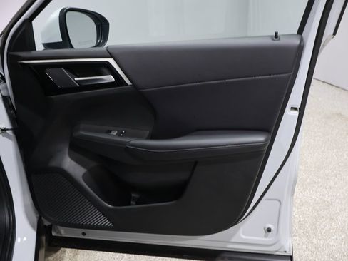 Used 2024 Mitsubishi Outlander SE image 23