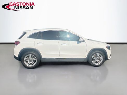 Used 2023 Mercedes-Benz GLA 250 w/ Premium Package image 10