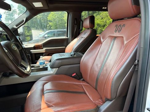 Used 2022 Ford F450 King Ranch w/ King Ranch Ultimate Package AWD/4WD image 11