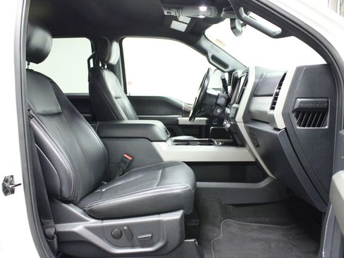 Used 2022 Ford F350 Lariat image 15