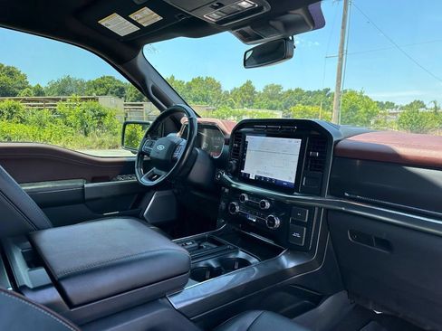 Used 2022 Ford F150 Lariat w/ Equipment Group 502A High AWD/4WD image 4
