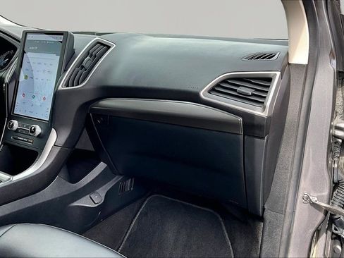 Certified 2022 Ford Edge SEL w/ Convenience Package image 17