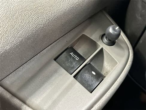 Used 2018 Chevrolet Express 2500 w/ Driver Convenience Package image 20