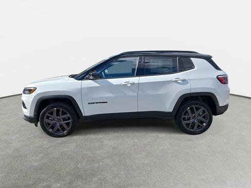 New 2026 Jeep Compass Limited image 8