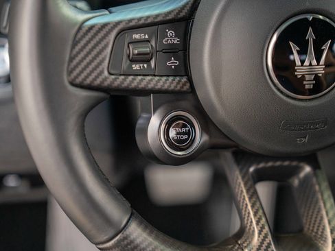 Used 2022 Maserati MC20 Coupe image 27