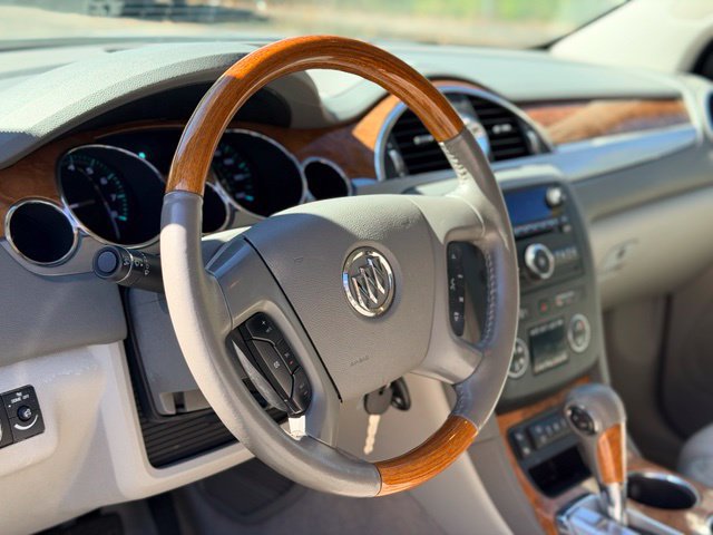 Used 2011 Buick Enclave CXL FWD image 8