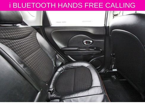 Used 2018 Kia Soul ! image 8