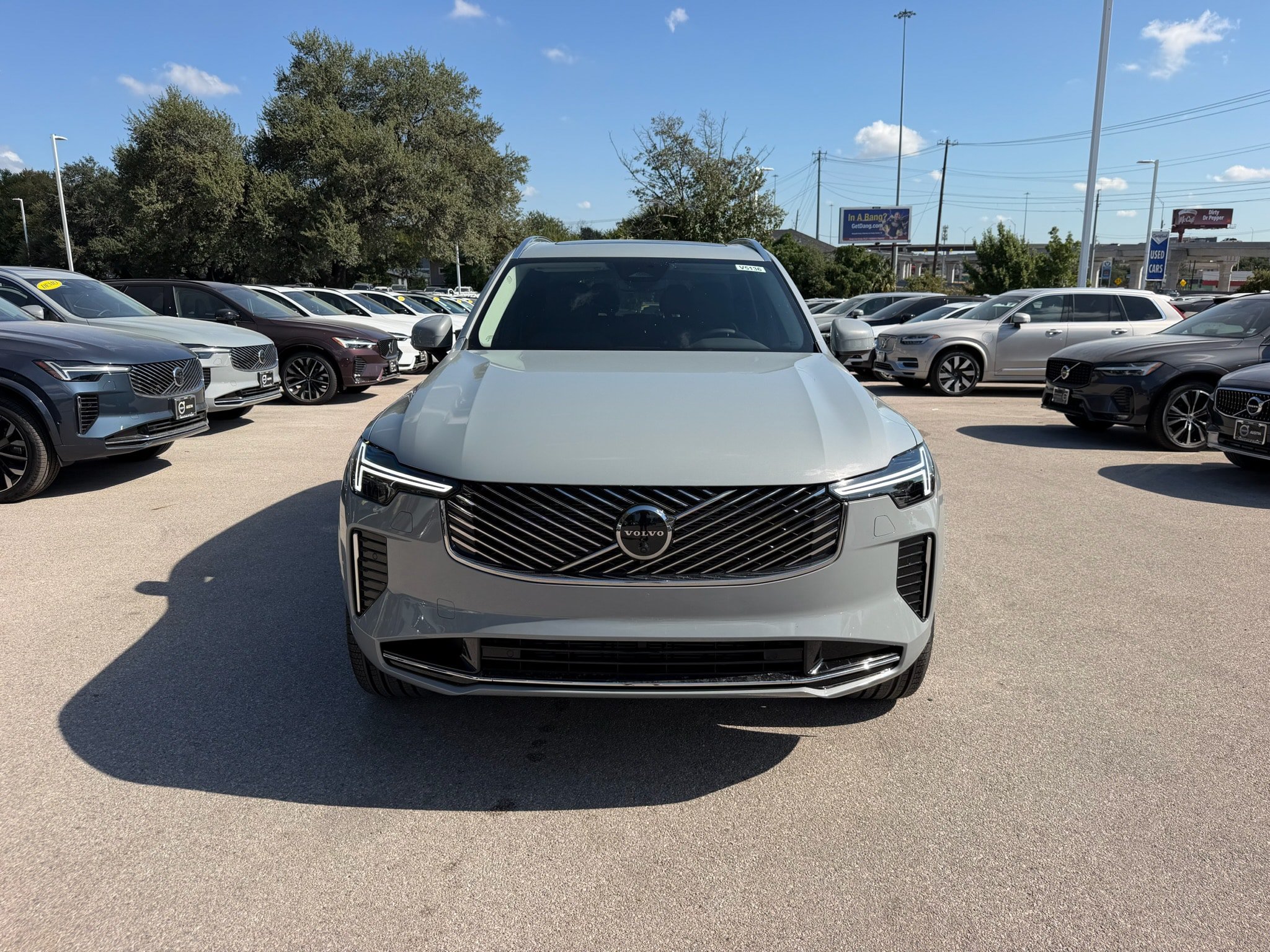 New 2027 Volvo XC90 T8 Plus AWD/4WD image 6