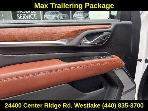 Used 2024 GMC Yukon Denali Ultimate AWD/4WD image 13