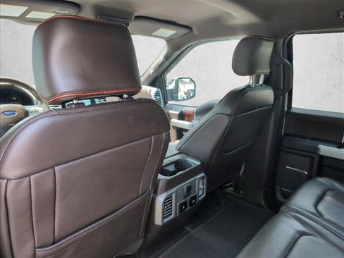 Used 2017 Ford F150 King Ranch w/ Equipment Group 601A Luxury AWD/4WD image 21
