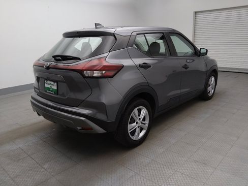 Used 2023 Nissan Kicks S FWD image 5
