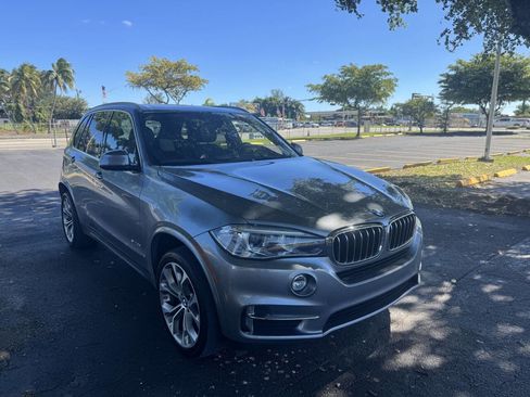 Used 2018 BMW X5 sDrive35i w/ Driving Assistance Package image 3