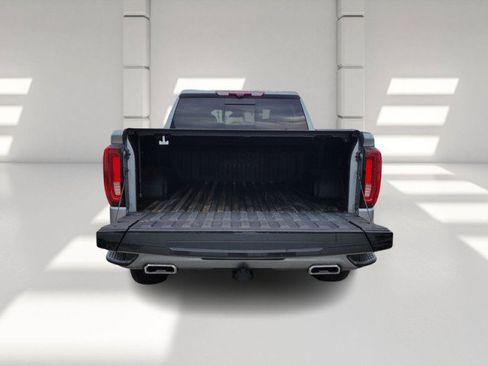 Used 2024 GMC Sierra 1500 AT4 w/ Technology Package image 5