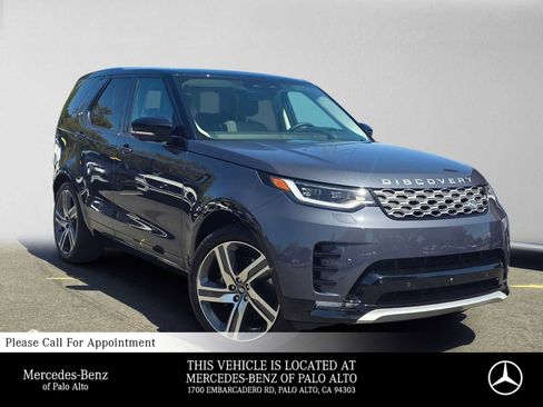 Used 2025 Land Rover Discovery Metropolitan Edition AWD/4WD image 1