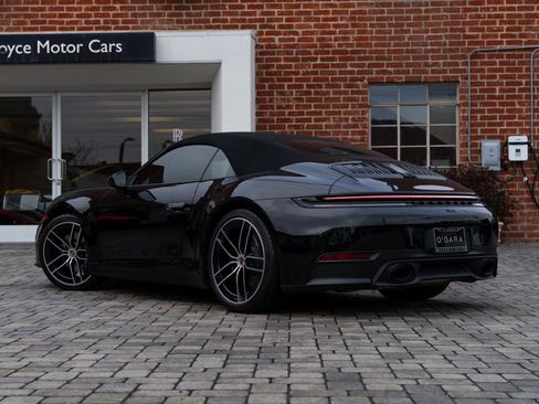Used 2025 Porsche 911 Carrera image 40