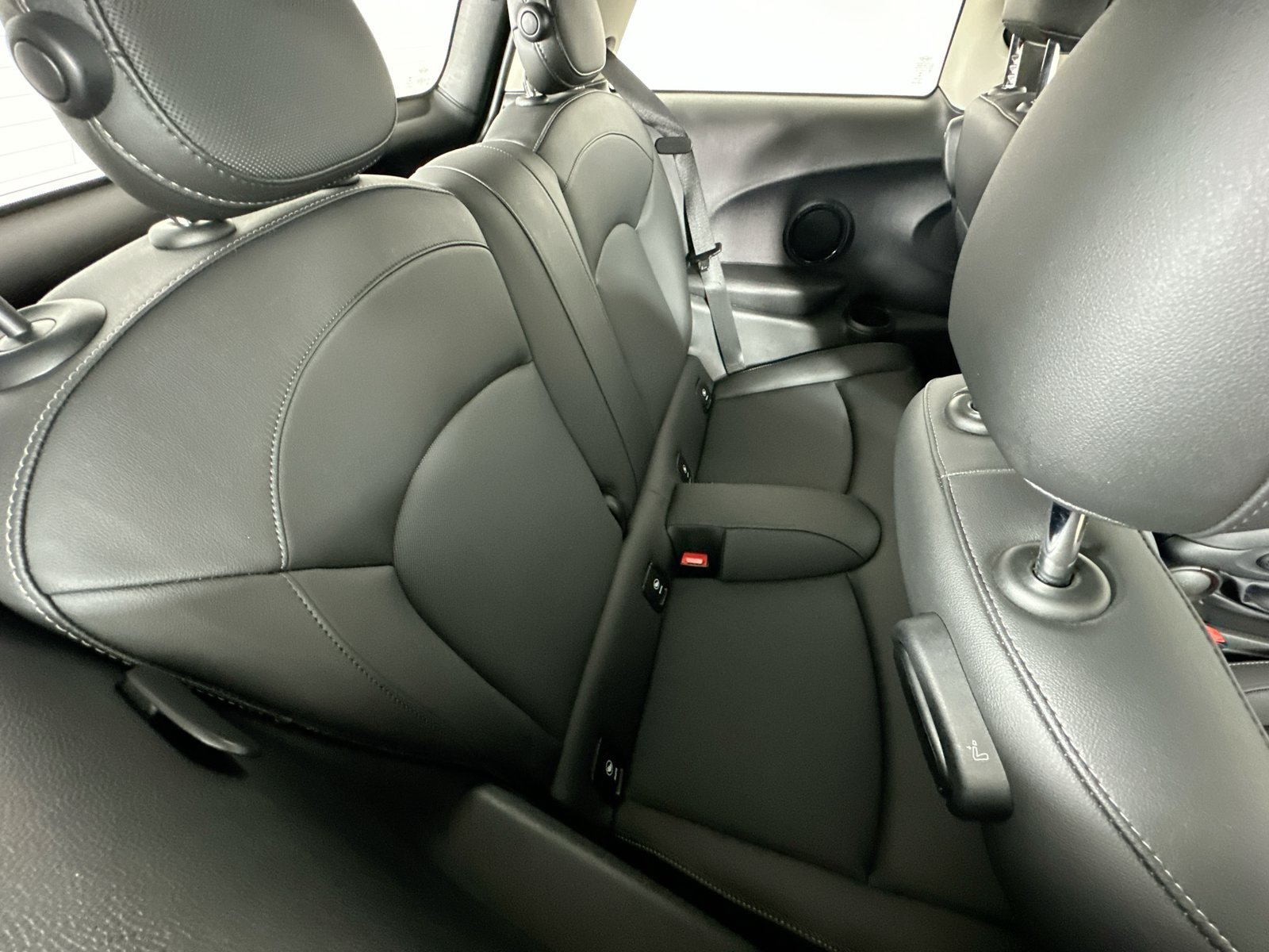 Certified 2023 MINI Cooper 2-Door Hardtop FWD image 38