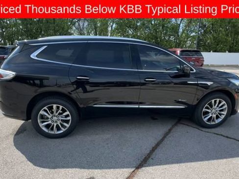 Used 2024 Buick Enclave Avenir w/ Avenir Technology Package AWD/4WD image 2