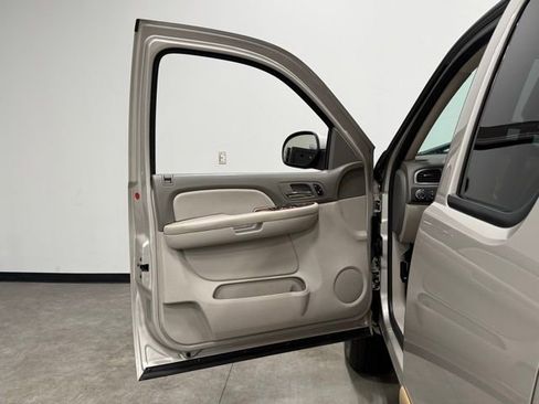 Used 2007 Chevrolet Silverado 1500 LTZ w/ Suspension Package, Off-Road" image 14