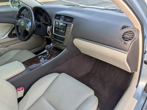 Used 2011 Lexus IS 250 w/ Premium Pkg Value Edition image 20