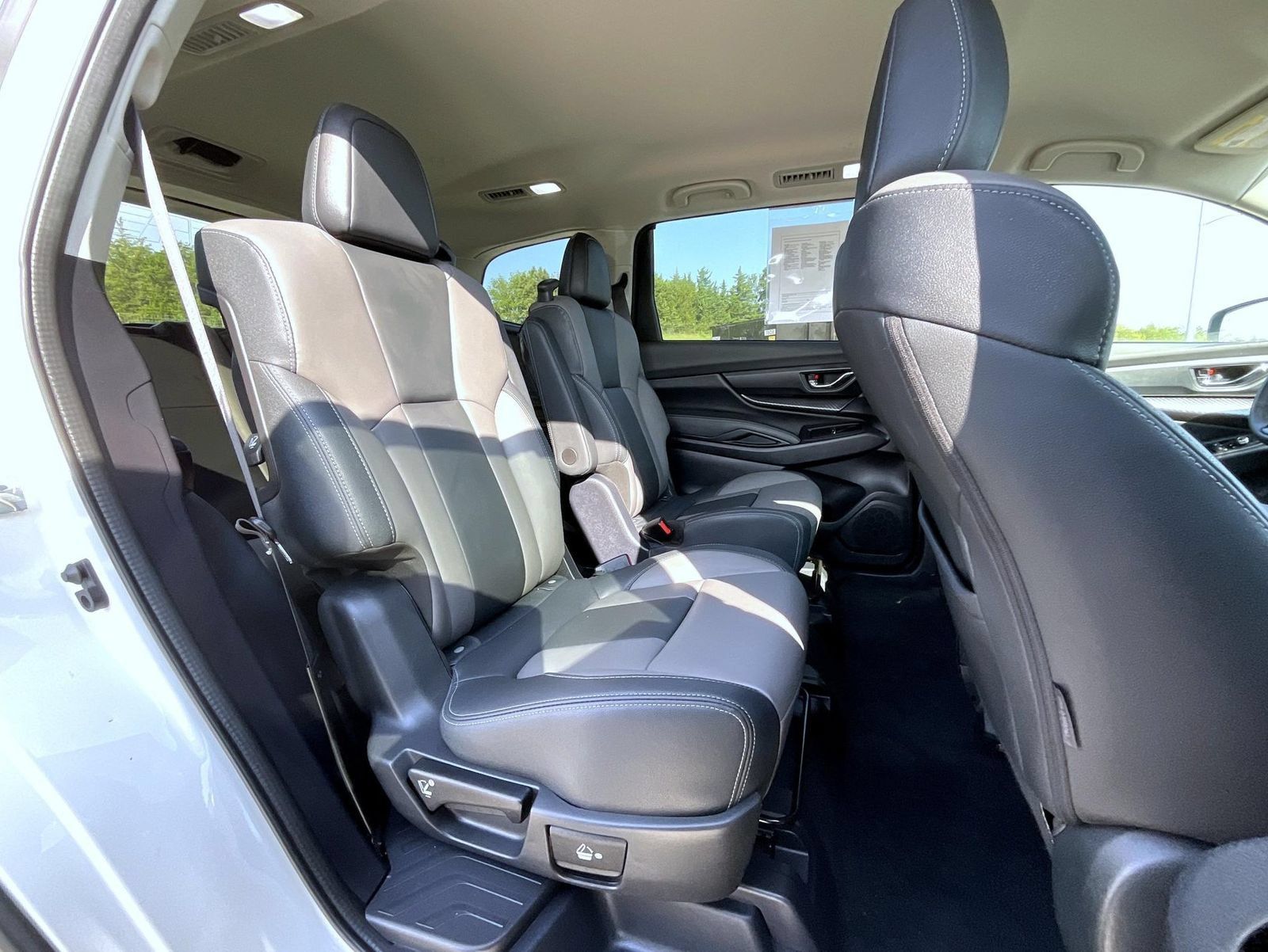 Used 2022 Subaru Ascent Onyx Edition AWD/4WD image 22