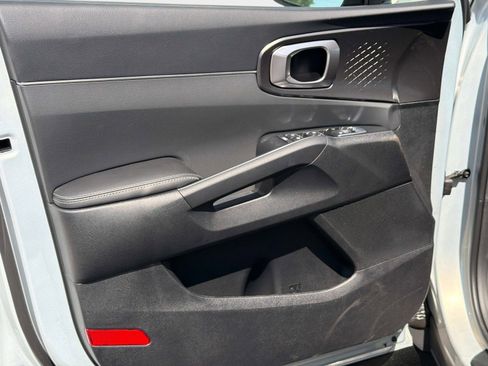 New 2026 Kia Sorento LX FWD image 14