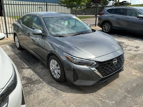 Used 2025 Nissan Sentra S FWD image 4