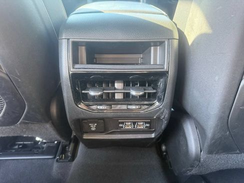 Used 2024 Jeep Grand Cherokee Altitude AWD/4WD image 38