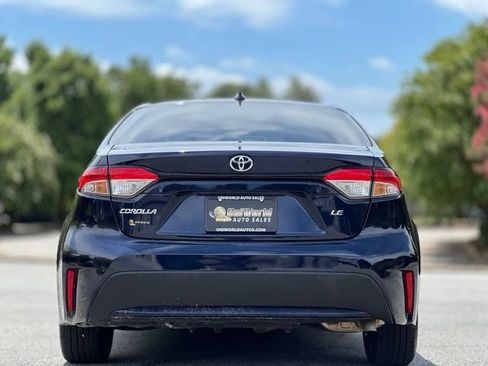 Used 2022 Toyota Corolla LE FWD image 6