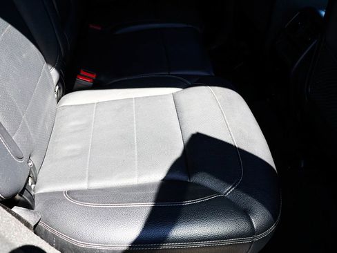 Used 2015 Mercedes-Benz ML 350 4MATIC image 29
