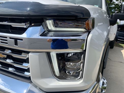 Used 2021 Chevrolet Silverado 3500 LTZ w/ LTZ Plus Package AWD/4WD image 6