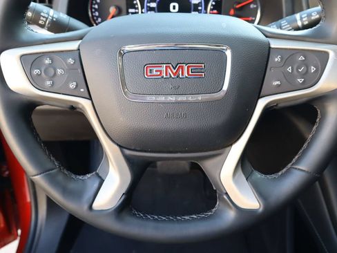 Used 2023 GMC Acadia Denali w/ Denali Ultimate Package FWD image 12