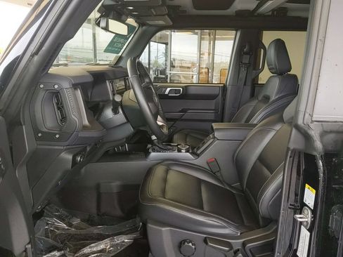 Certified 2025 Ford Bronco Badlands AWD/4WD image 12