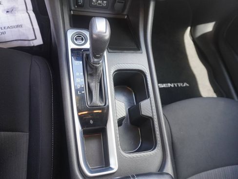 Used 2024 Nissan Sentra SV image 13