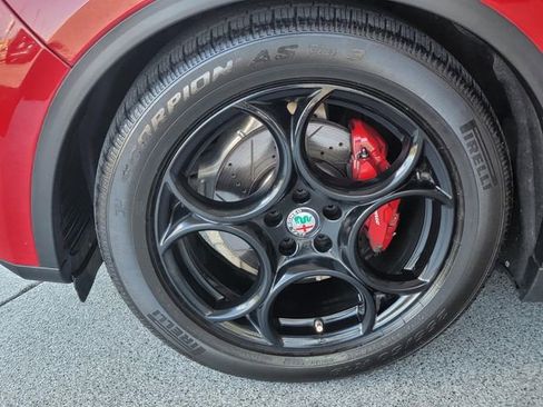 Used 2018 Alfa Romeo Stelvio Sport w/ Quick Order Package 22J Sport AWD/4WD image 6