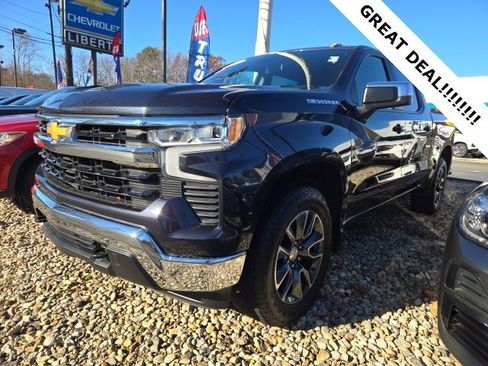 Used 2024 Chevrolet Silverado 1500 LT image 2