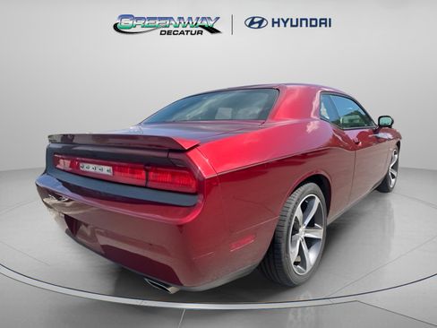 Used 2014 Dodge Challenger R/T RWD image 6