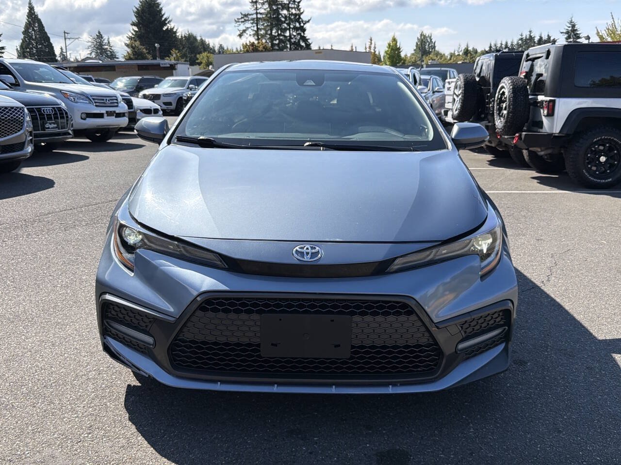 Used 2020 Toyota Corolla XSE FWD image 11