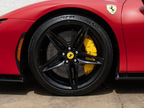 Used 2023 Ferrari SF90 Spider AWD/4WD image 31