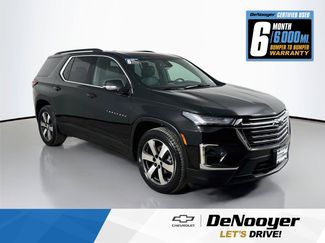 Used 2022 Chevrolet Traverse LT w/ LT Premium Package FWD video 1