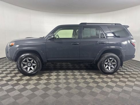 Used 2024 Toyota 4Runner TRD Off-Road Premium image 7