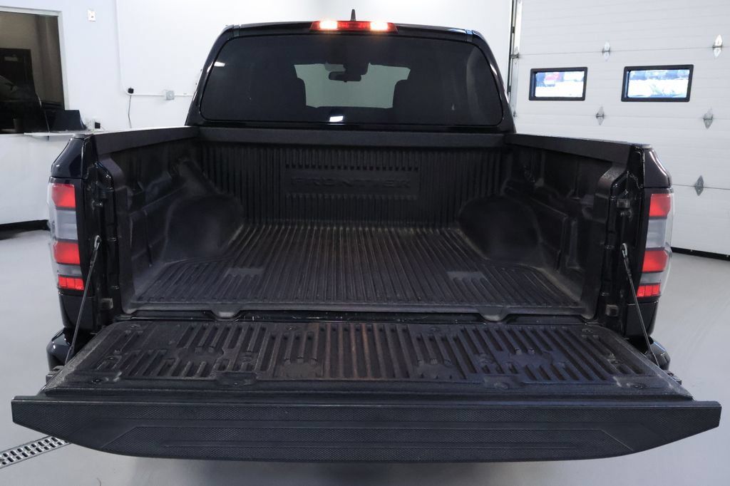 Used 2023 Nissan Frontier SV AWD/4WD image 13