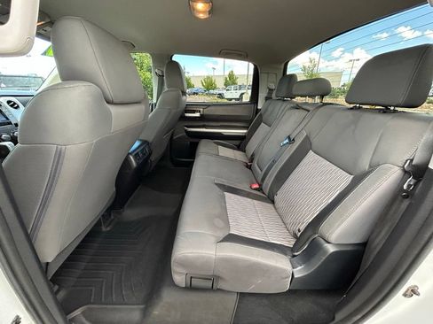 Used 2017 Toyota Tundra SR5 w/ SR5 Upgrade Package AWD/4WD image 26