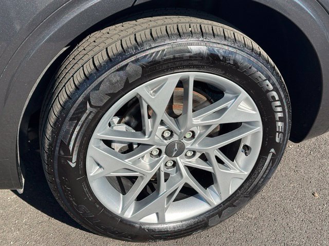 Used 2022 Genesis GV70 2.5T w/ Advanced Package AWD/4WD image 7