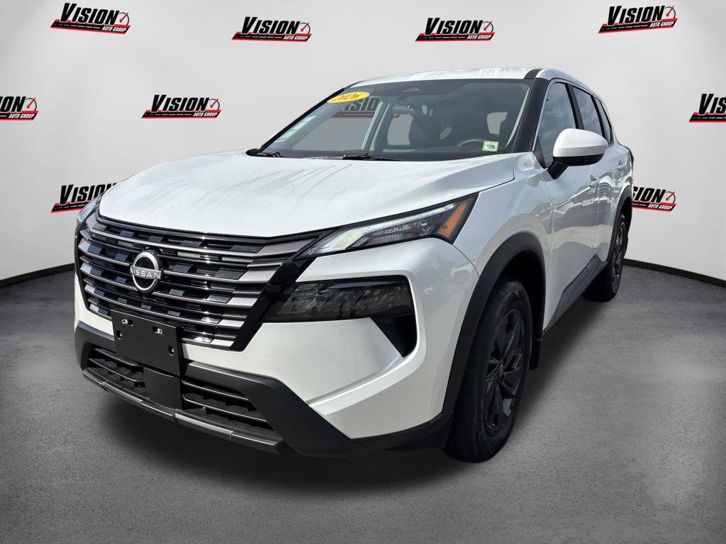 Used 2026 Nissan Rogue SV w/ Cold Weather Package AWD/4WD 360° Tour