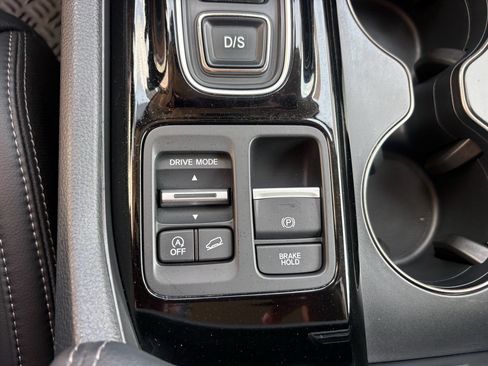 Used 2023 Honda Pilot EX-L image 24