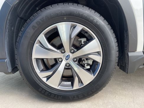 Used 2023 Subaru Ascent Premium w/ Convenience Package image 23