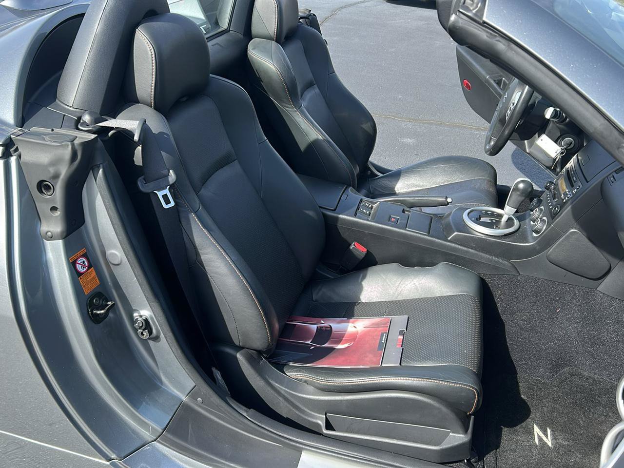 Used 2004 Nissan 350Z Touring RWD image 11