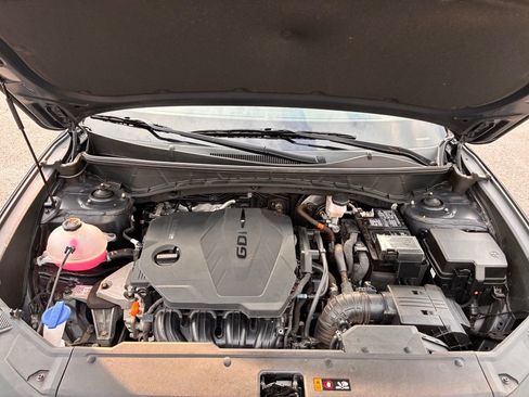 Used 2023 Hyundai Tucson SE AWD/4WD image 9